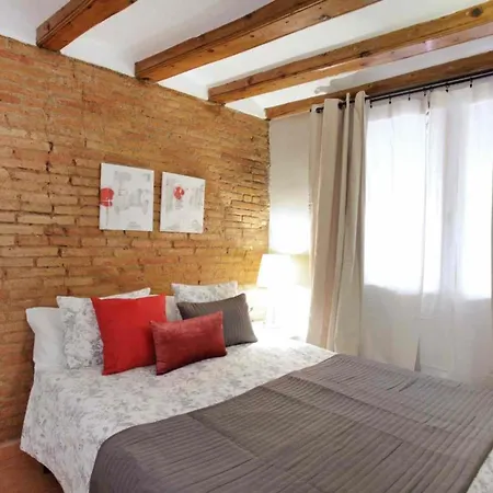 Centrico En Edificio Historico Con Encanto Familias, Hasta 5 Personas - Es-341-1 アパート バルセロナ